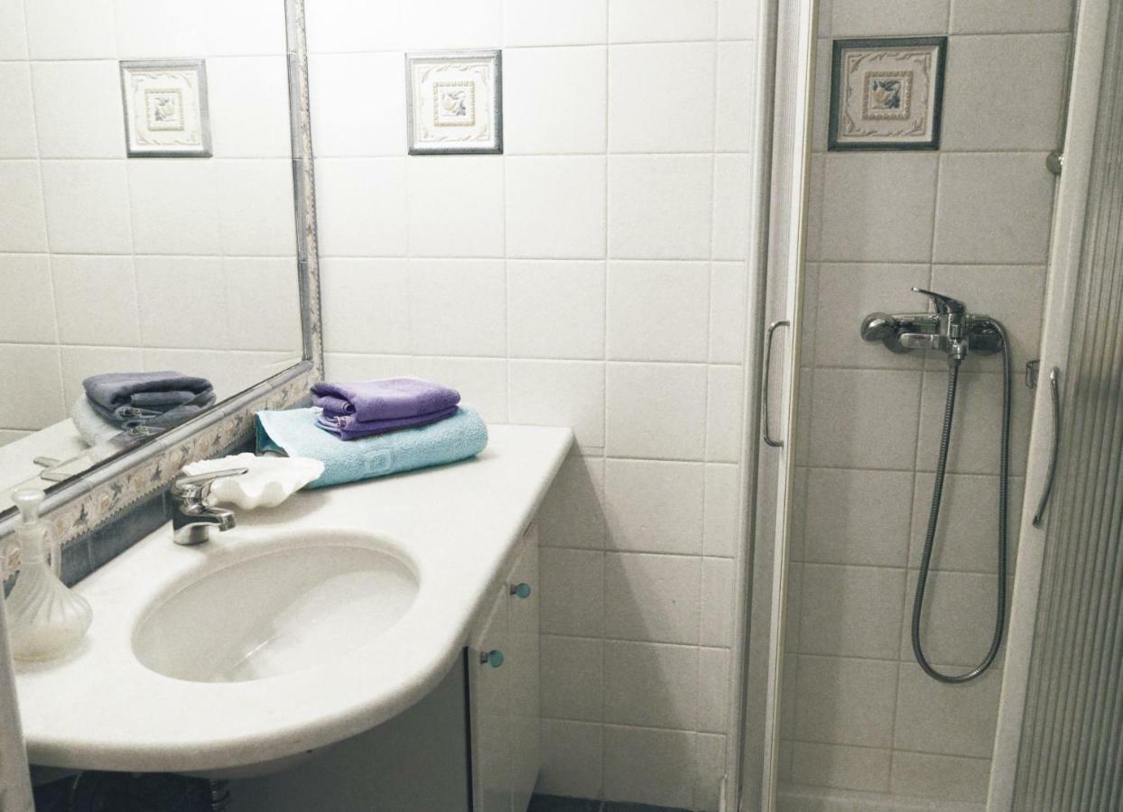 Blueline Guesthouse Agios Dimitrios  Luaran gambar