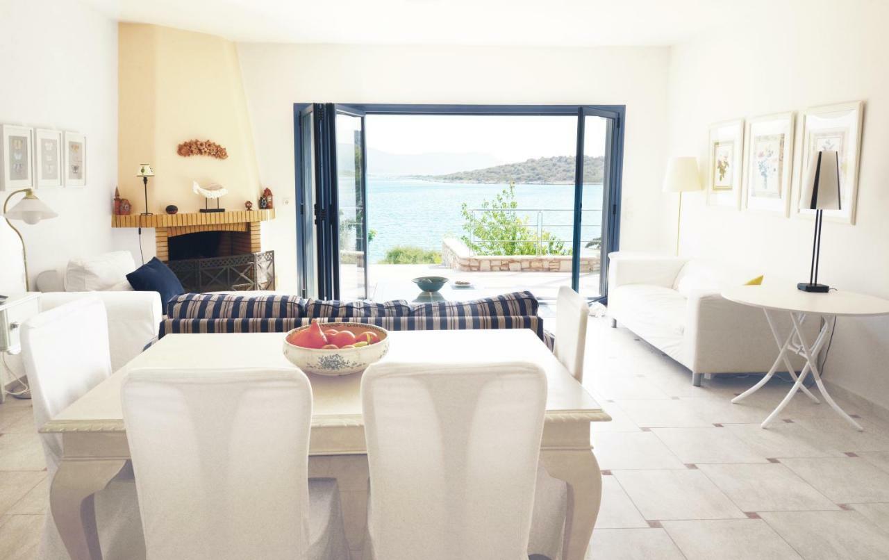 Blueline Guesthouse Agios Dimitrios  Luaran gambar