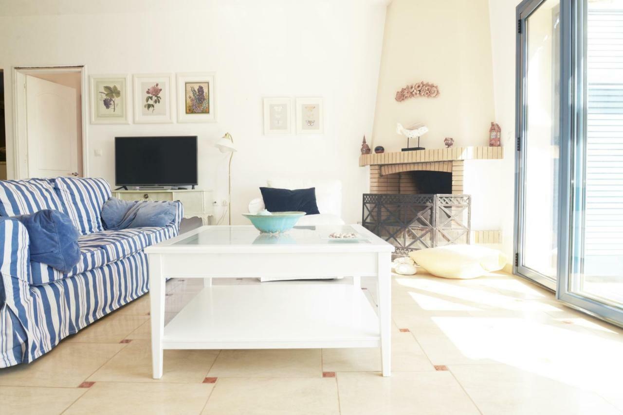 Blueline Guesthouse Agios Dimitrios  Luaran gambar